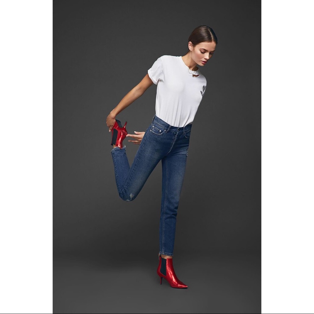 ANINE BING. Peyton Jean in Navy. Size 24.